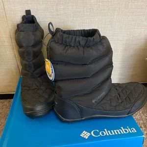 Columbia minx black womens snow boots size 8!
